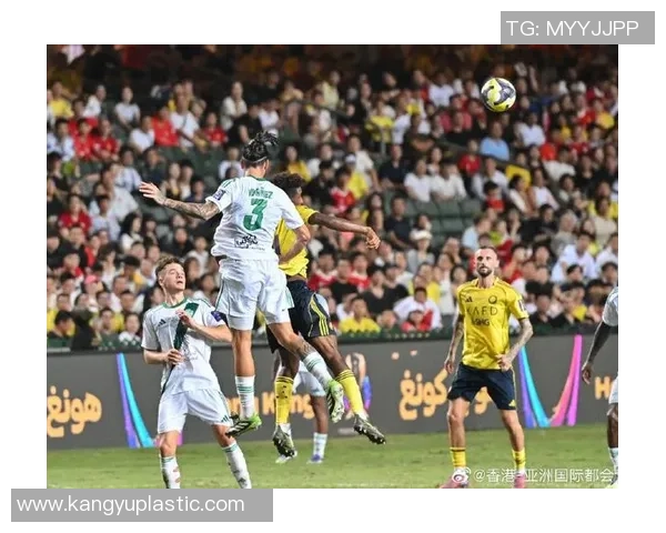 足球明星卡点换装大赛揭秘球场风采与时尚潮流的完美结合 足球明星卡点换装大赛揭秘球场风采与时尚潮流的完美结合