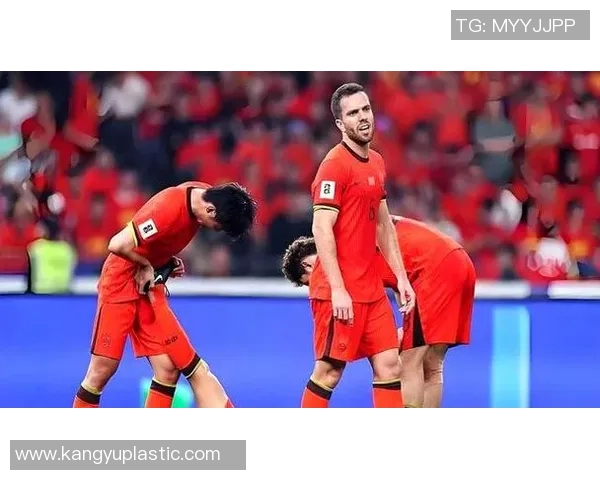 足球明星夜店遭围殴视频曝光引发热议网友纷纷评论事件背后真相 足球明星夜店遭围殴视频曝光引发热议网友纷纷评论事件背后真相