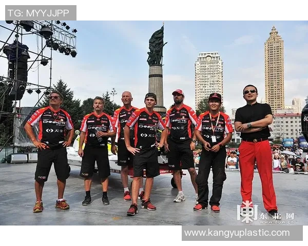 世界攀岩锦标赛点评：重庆街舞队的团队协作表现